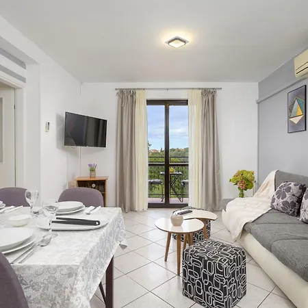 Stilvoll Eingerichtete 4 Appartement Štinjan