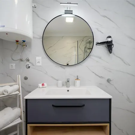 Stilvoll Eingerichtete 4 *