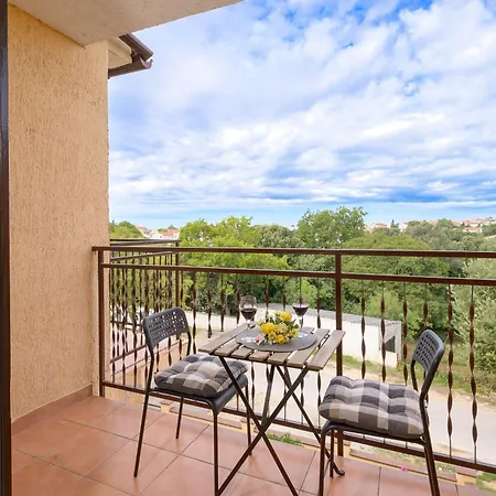 Stilvoll Eingerichtete 4 Apartmán Štinjan